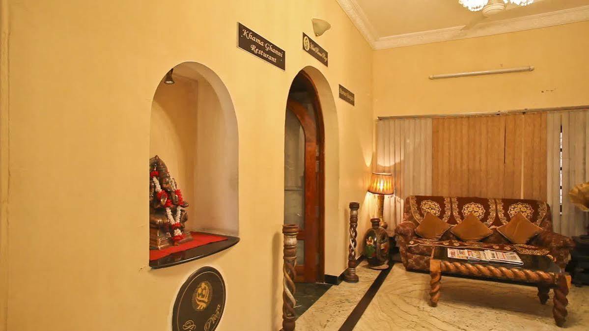 ג'ודפור Oyo 9900 Hotel Pioneer Plaza מראה חיצוני תמונה